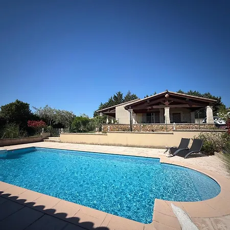 Nyaraló Maison Calme Chaleureuse Avec Piscine Pres De Uzes *