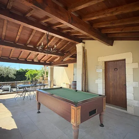 Maison Calme Chaleureuse Avec Piscine Pres De Uzes Nyaraló *