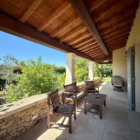 Maison Calme Chaleureuse Avec Piscine Pres De Uzes Nyaraló